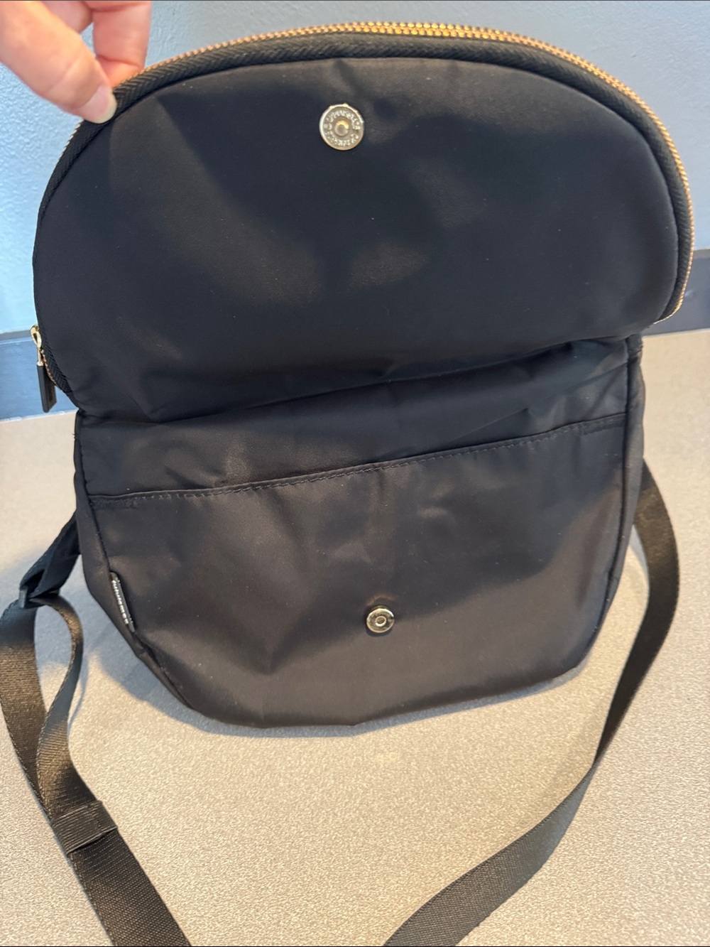 lululemon All Nighter Bag - 5L - Picture 4 of 7